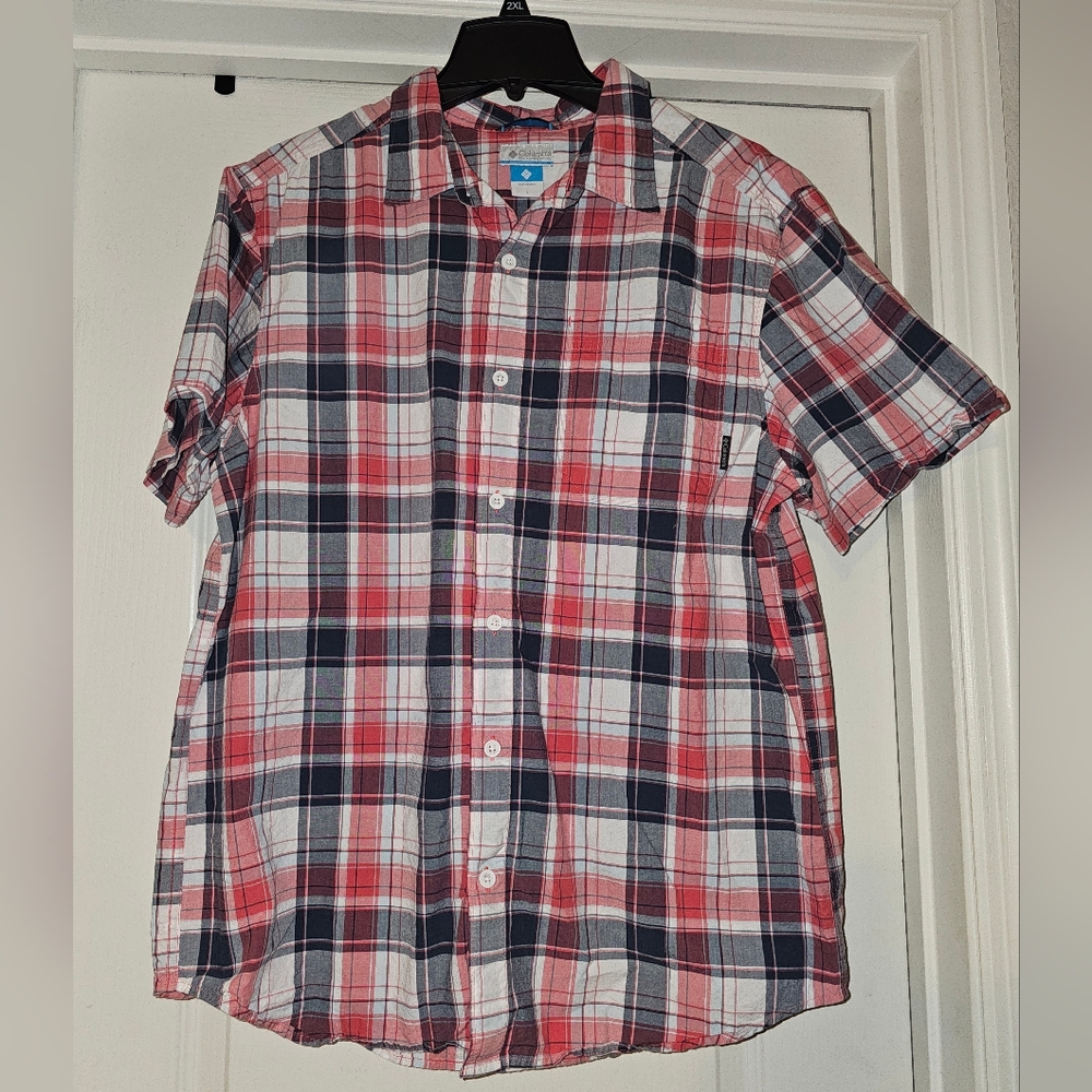 Columbia Red and Blue Casual Button Down Shirt